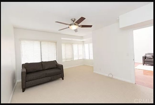 Large Master w/Office Nook - 1957 Temple Ave