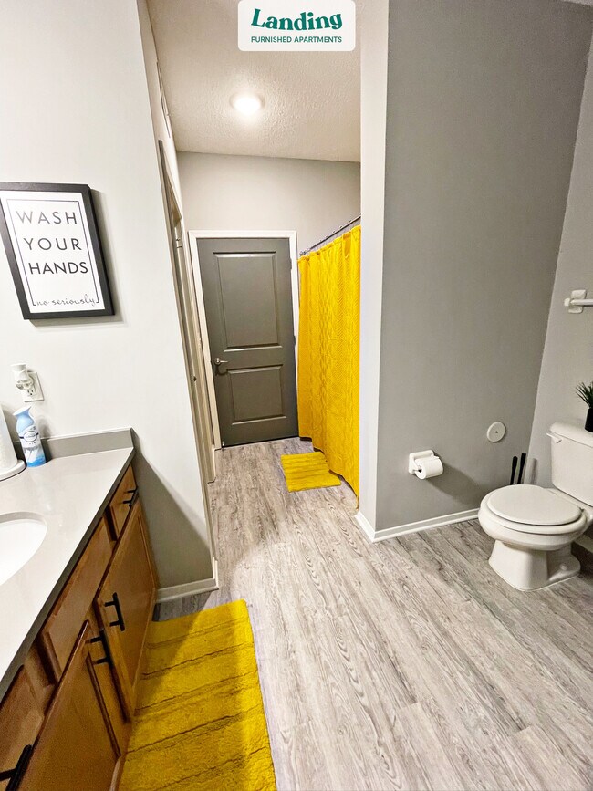 Building Photo - 286 Island Dr