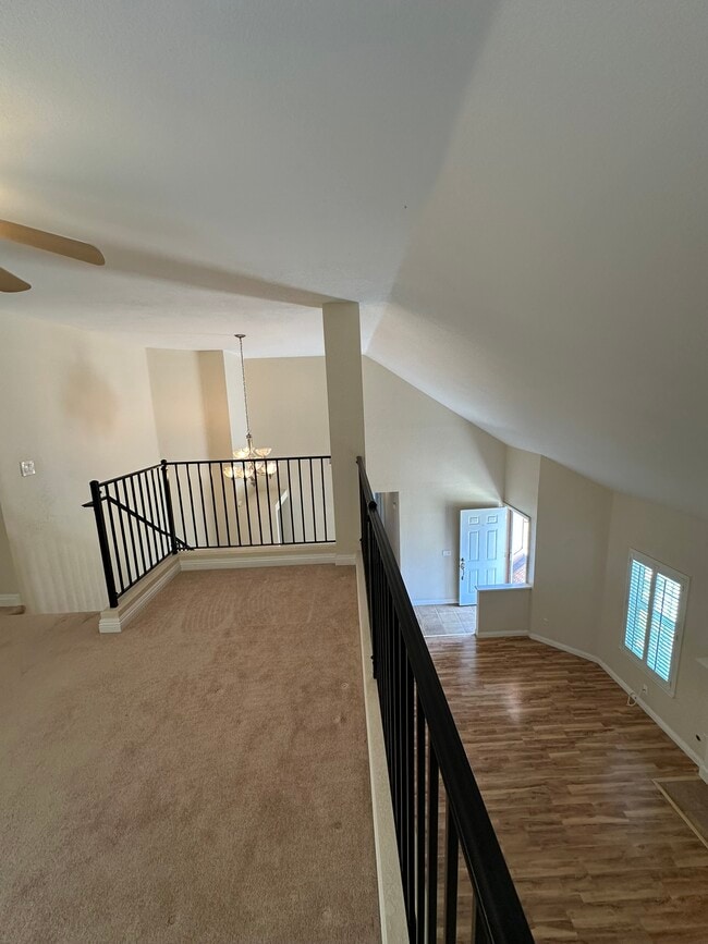 Building Photo - 898 English Holly Ln
