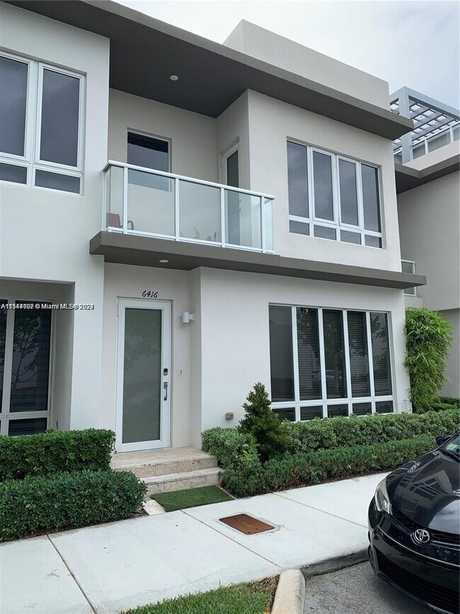 Building Photo - 6416 NW 105th Pl