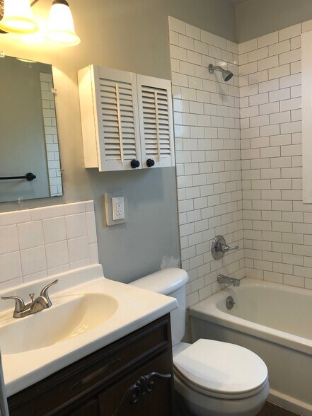 updated bath - 1824 Miller Dr