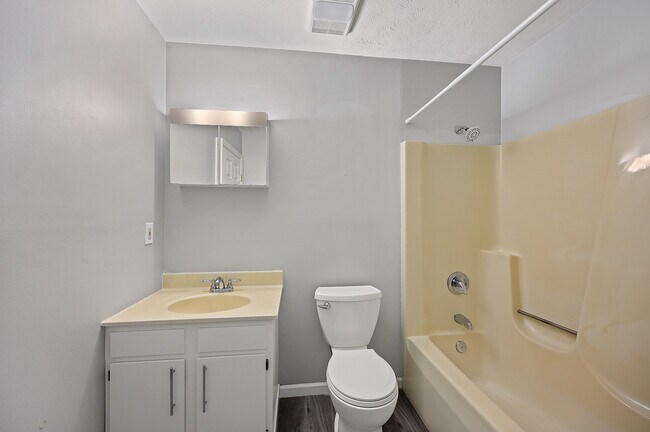 Building Photo - 2987 Jennifer Ct