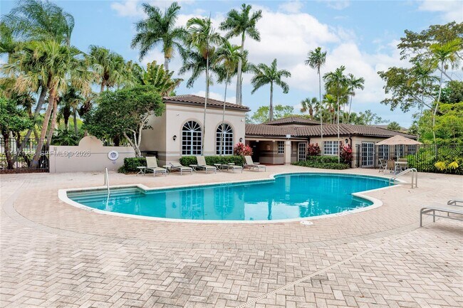 Building Photo - 9785 Nob Hill Ct