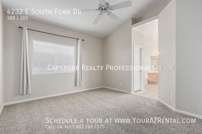 Building Photo - 4232 E South Fork Dr