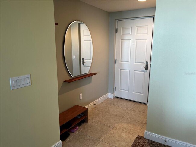 Building Photo - 800 N Tamiami Trl