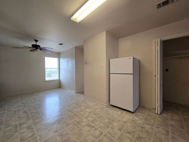 Building Photo - 2309 Terrace Dr