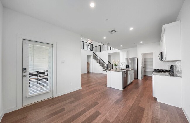 Building Photo - 3706 Bartlett Spgs Ct