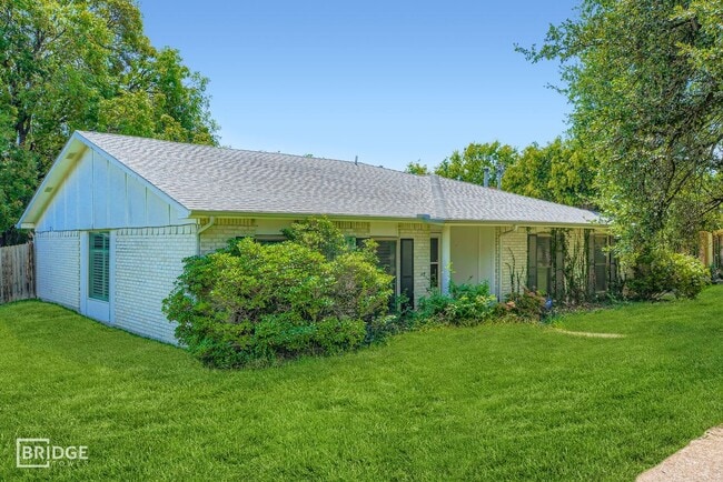 Building Photo - 11026 McCree Rd