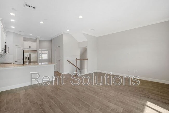 Building Photo - 4055 Rocky Shores Dr