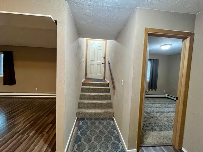 Building Photo - 1030 26th Ave