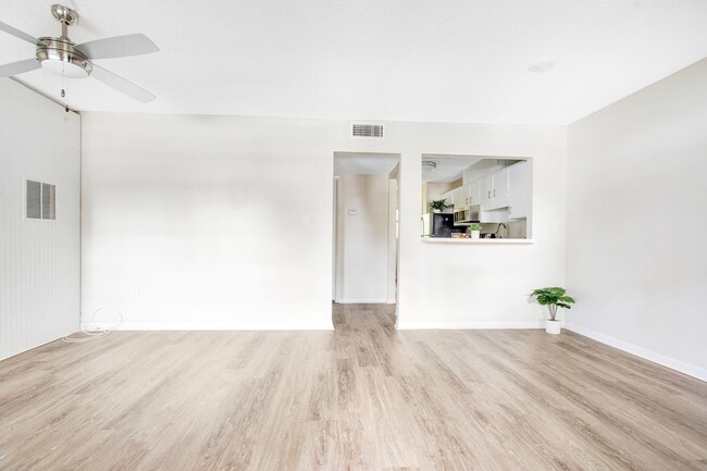 Interior Photo - The Henry Apartments | 1 & 2 Bedroom Apartments in Plant City, FL