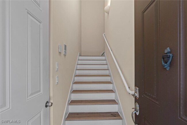 Building Photo - 1248 Carpazi Ct