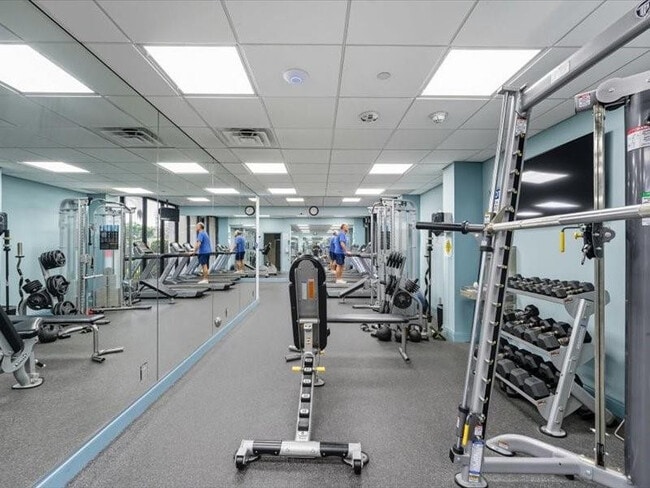 Building Photo - 4900 N Ocean Blvd