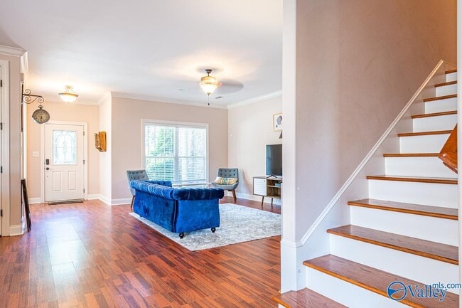 Building Photo - 111 Golden Rod Ln