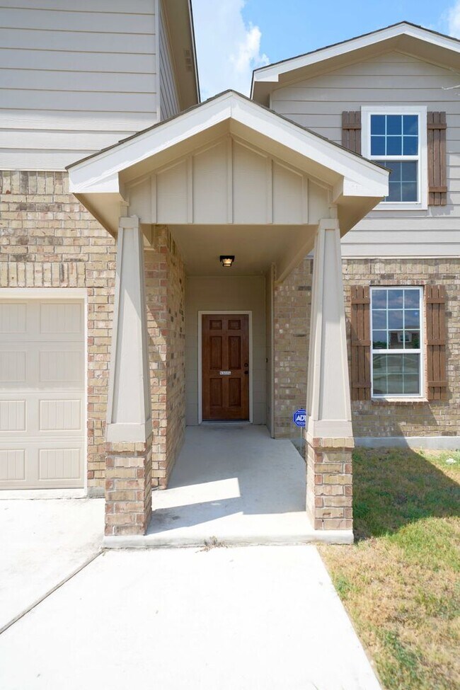 Building Photo - 3730 Acorn Pl