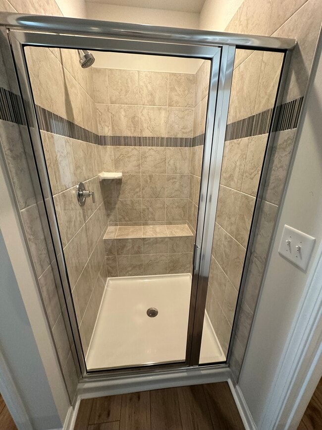 Building Photo - 220 Paneer Ln