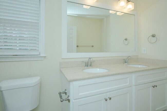 Building Photo - 2159 Heritage Trace Dr