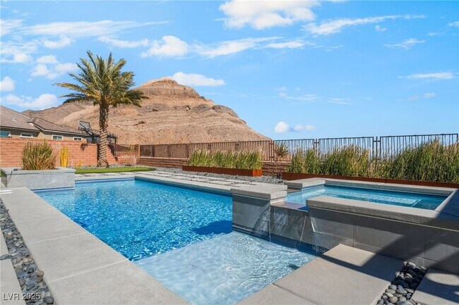 Building Photo - 3120 Greenscape Ln