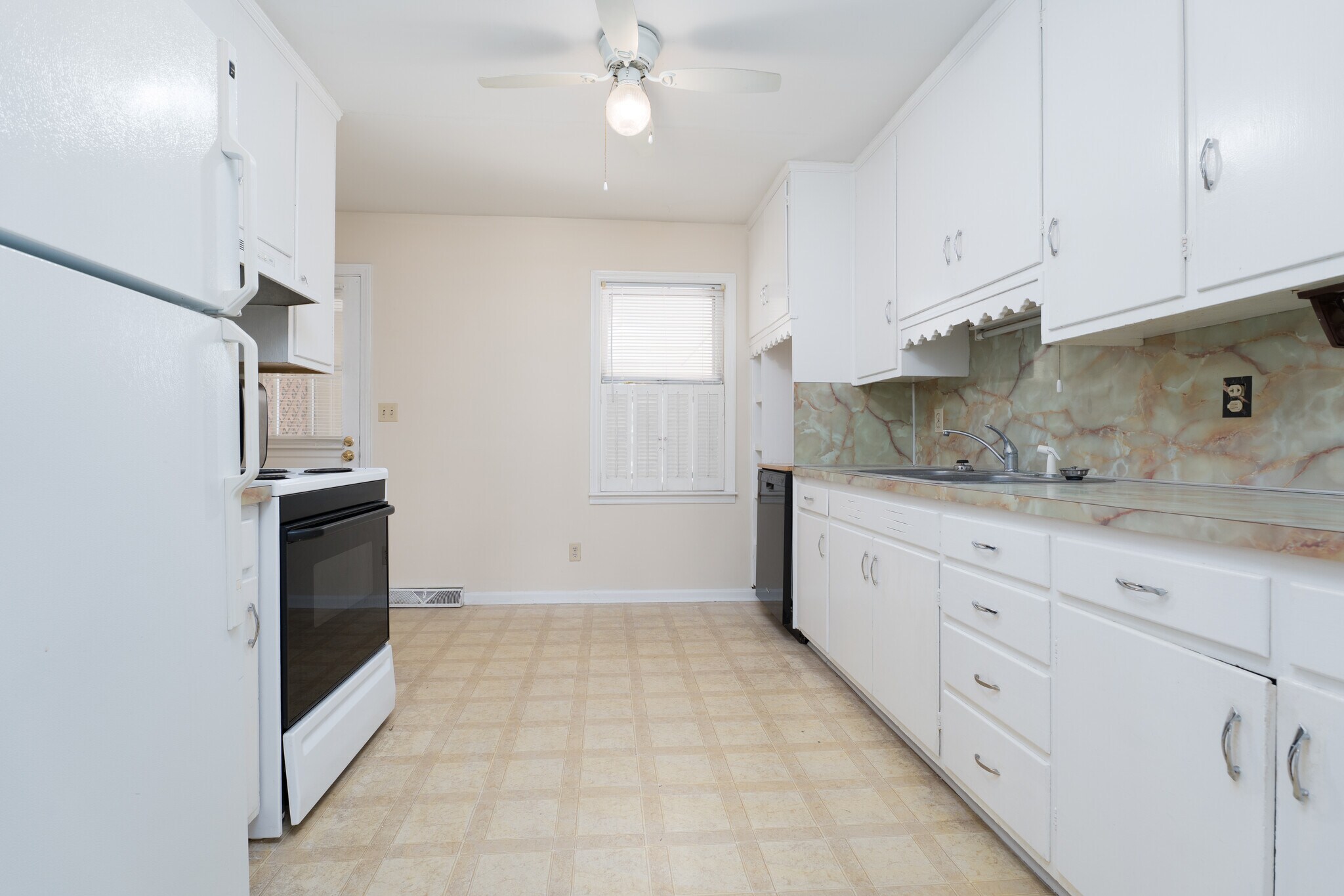 Building Photo - 2941 Frederica St