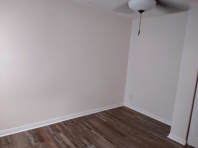 Building Photo - 1166 Peachtree St