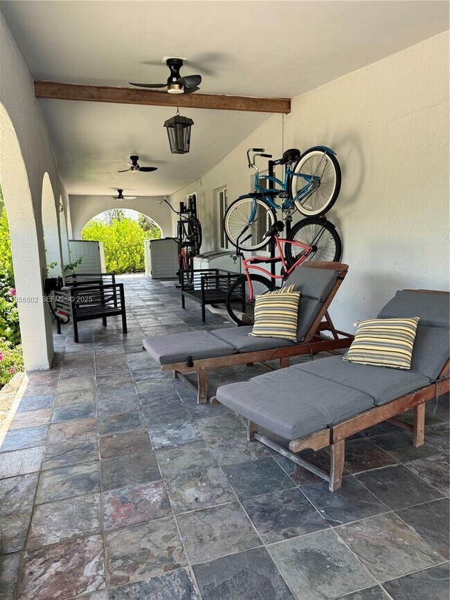 Building Photo - 1301 Grouper Dr