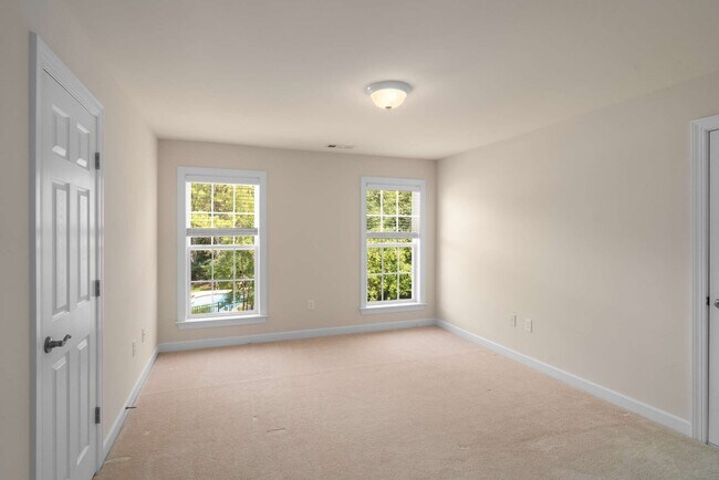 Building Photo - 217 Conservatory Drive