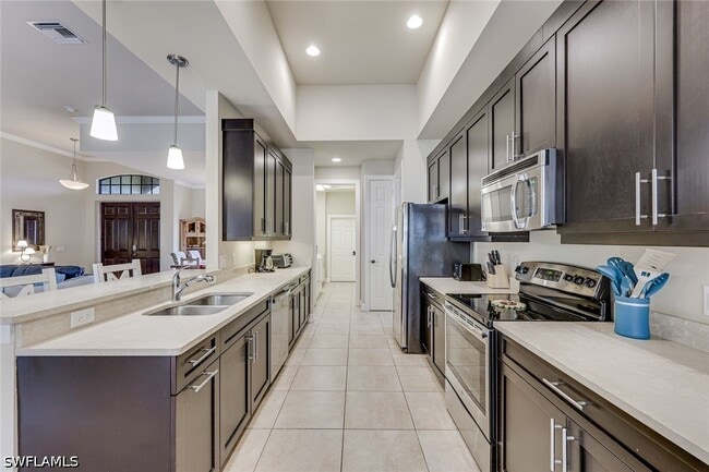 Building Photo - 1221 Briarwood Ct