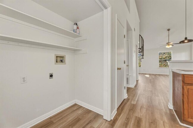 Building Photo - 2908 Whisper Oaks Ln