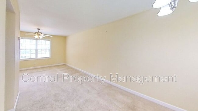 Building Photo - 108 Silverbrook Drive