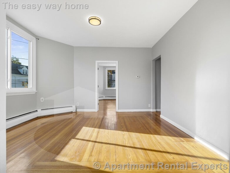 Building Photo - 42 William St