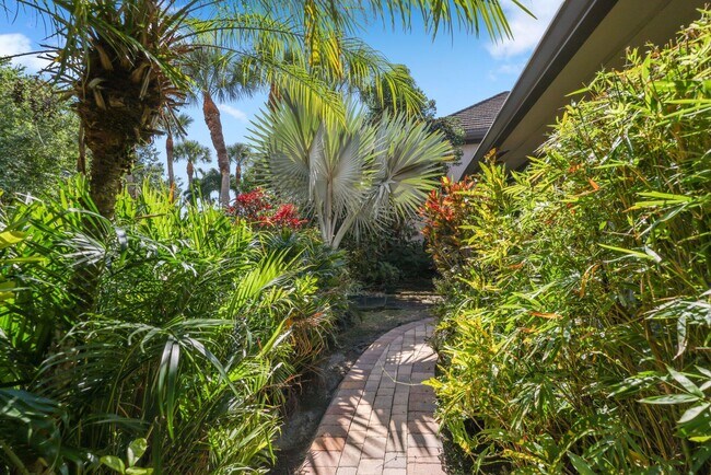 Building Photo - 2835 Polo Island Dr