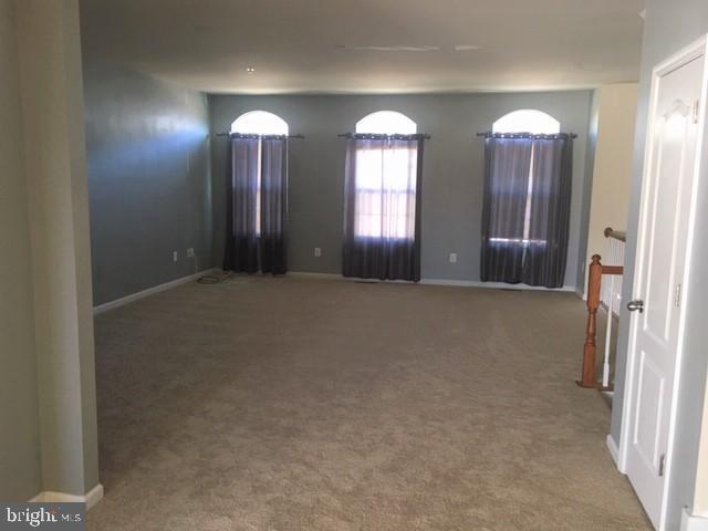 Building Photo - 8708 Sagebrush Ln