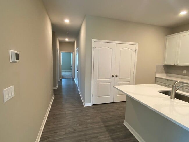 Building Photo - 1638 Merriment Way