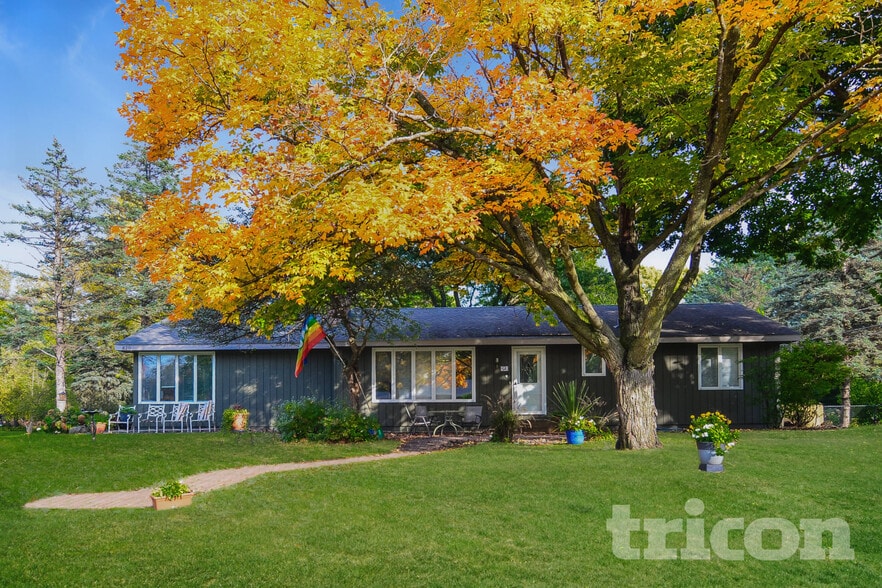 Primary Photo - 820 Shenandoah Ln N