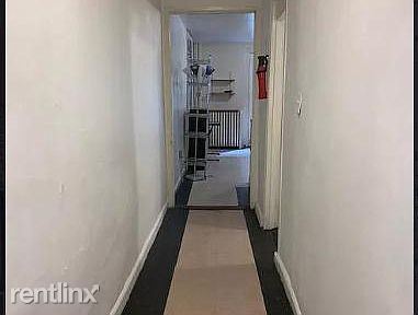 Building Photo - 1 br, 1 bath Townhome - 803 Park Ave