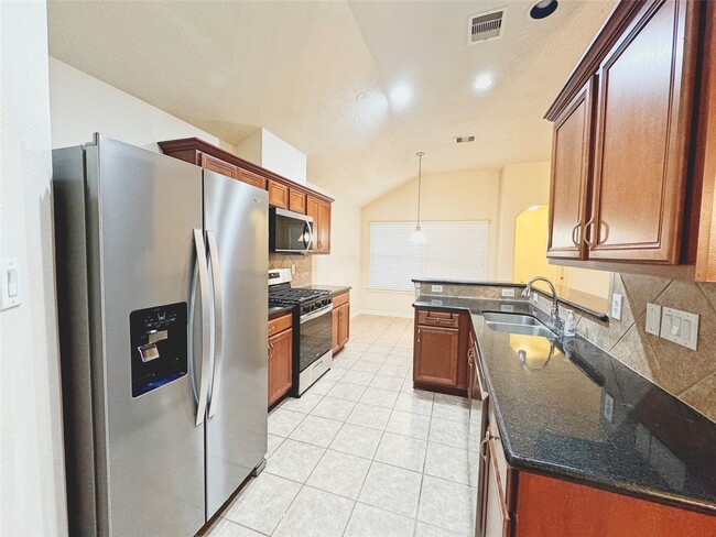 Building Photo - 13306 Southpoint Ln