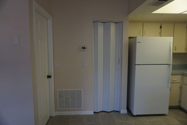 Building Photo - Clermont 2/2 Duplex with Lakeview