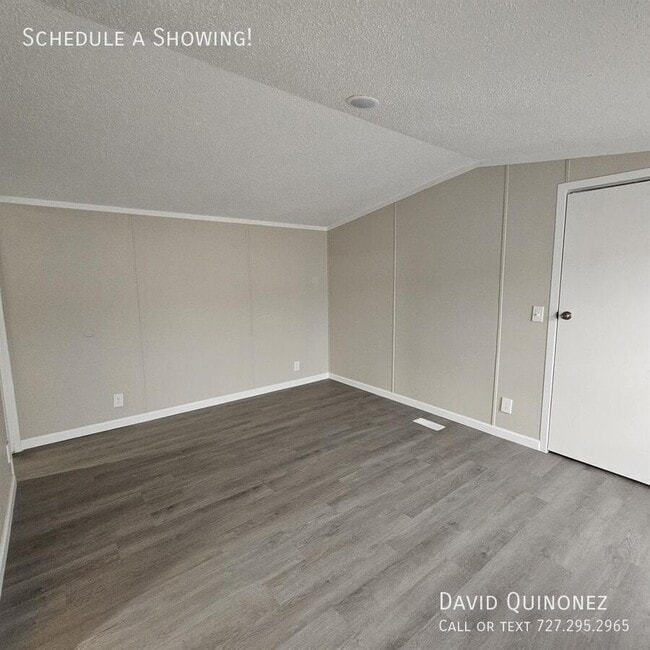 Building Photo - 5514 Kelso-