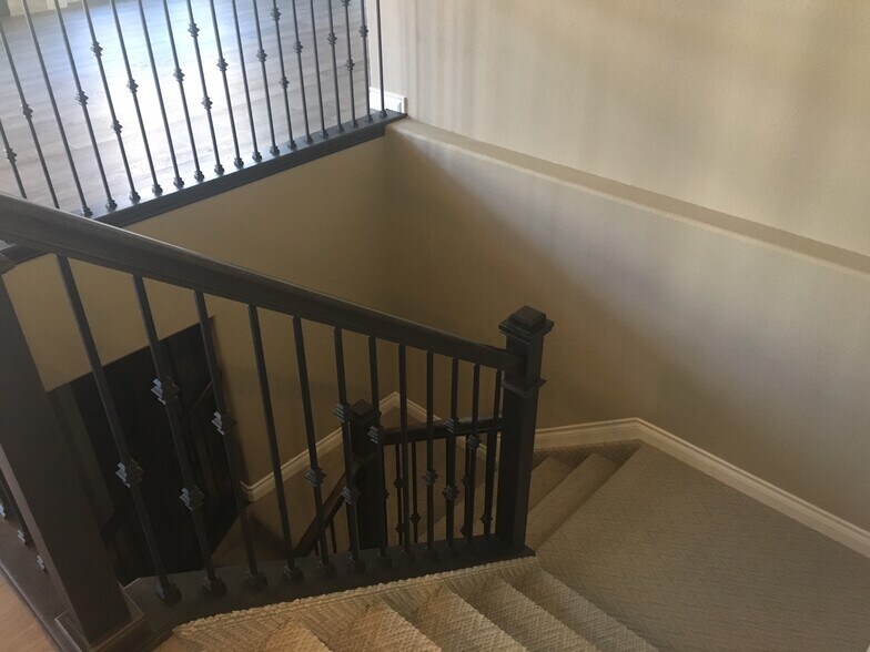 Building Photo - 7183 Jagged Rock Cir