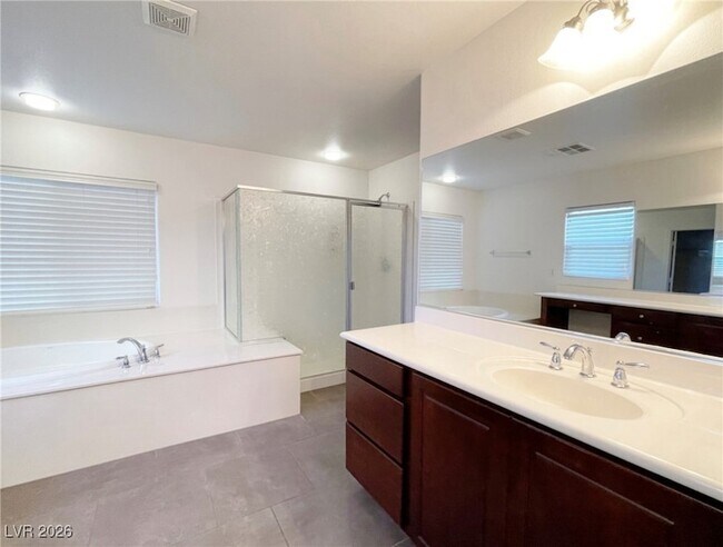 Building Photo - 1829 Cape Cod Landing Dr