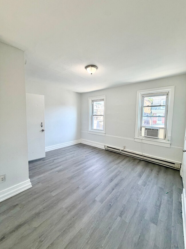 Building Photo - 1514 Arrott St