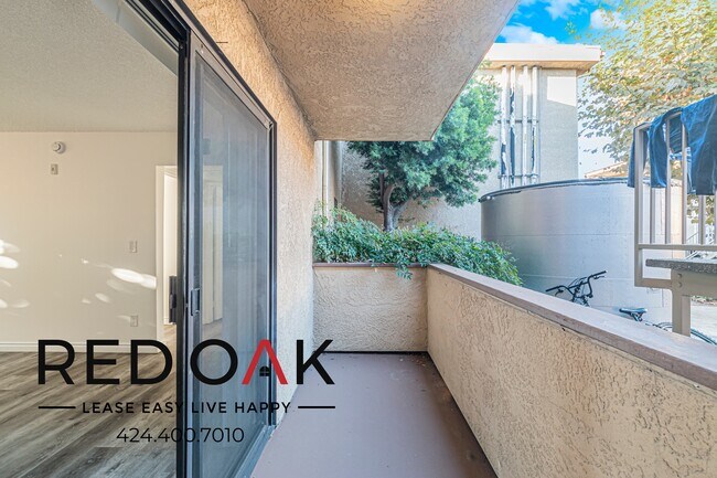 Building Photo - 11134 Arminta St