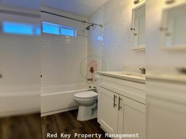 Building Photo - 3150 W Duplex