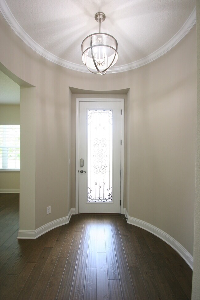 Building Photo - 60 Pienza Ave