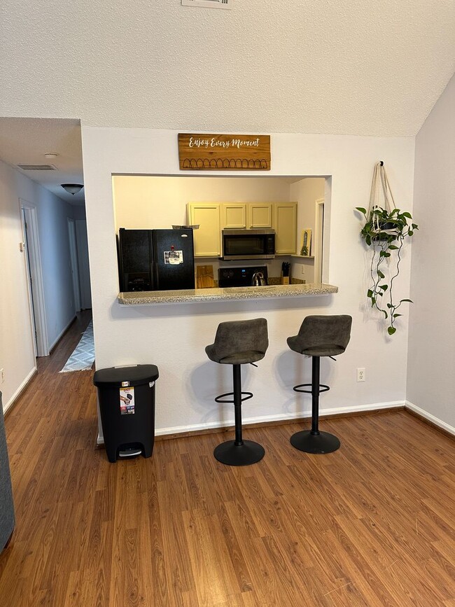 Building Photo - Charming 3 Bedroom, 2 Bath Home in Union C...