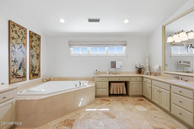 Building Photo - 2485 Waldemar St