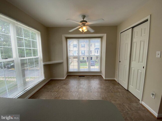 Building Photo - 6555 Kelsey Point Cir
