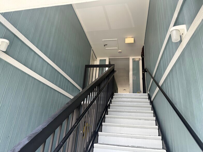 Building Photo - 19700 SW 103rd Ct