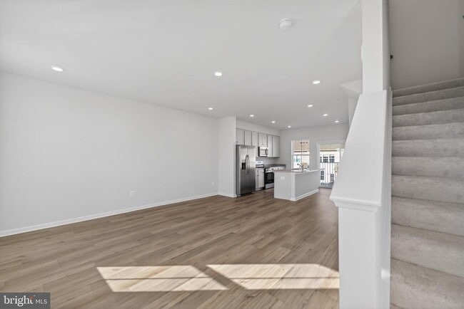 Building Photo - 103 Brashear Ct