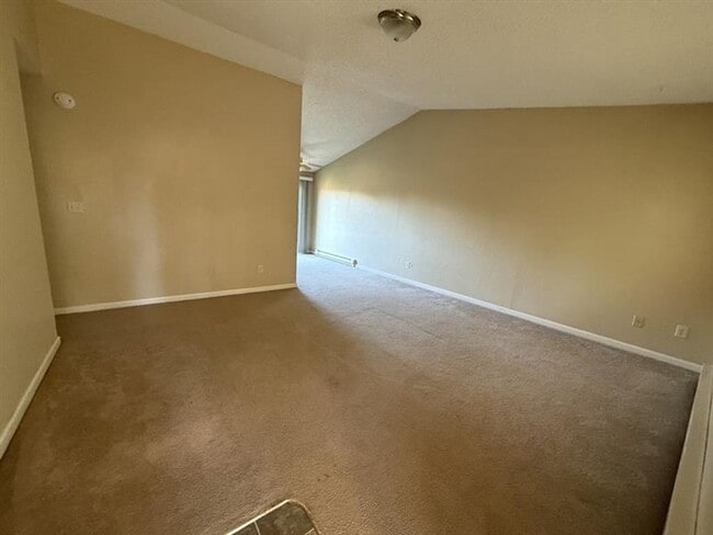 Building Photo - 18675 NW Shadow Lane ~ MOVE IN SPECIAL! 1/2 Off 1st Months Rent!! 6 Month lease